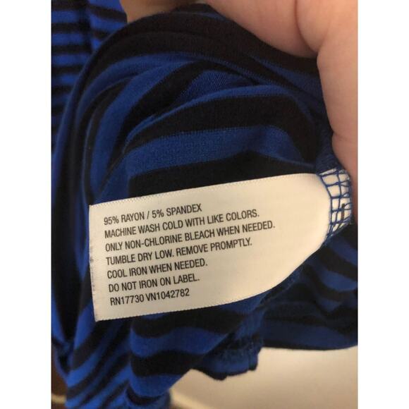 Liz Lange maternity dress size L - Picture 4 of 6